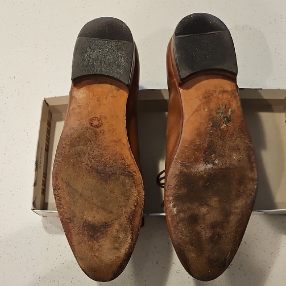 Giorgio Brutini Men's Tan Oxfords - Picture 3 of 9